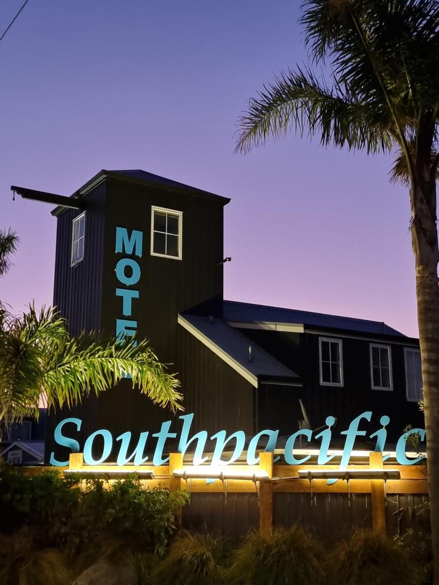Southpacific Motel Whangamata Kültér fotó