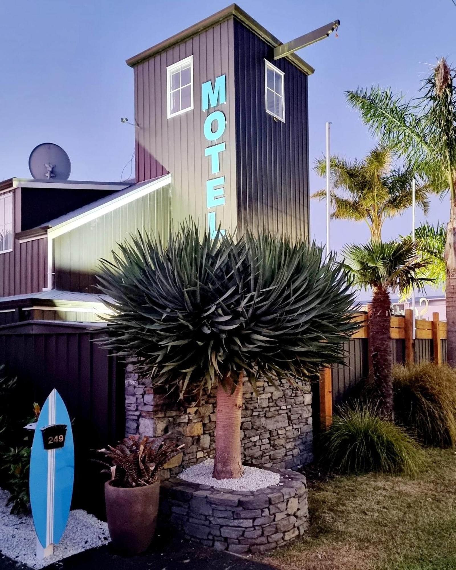 Southpacific Motel Whangamata Kültér fotó