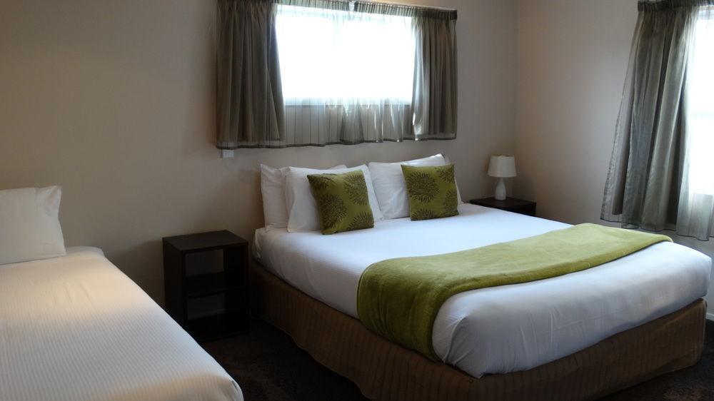 Southpacific Motel Whangamata Kültér fotó