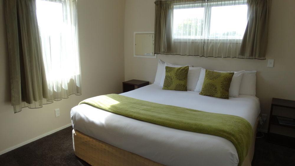 Southpacific Motel Whangamata Kültér fotó