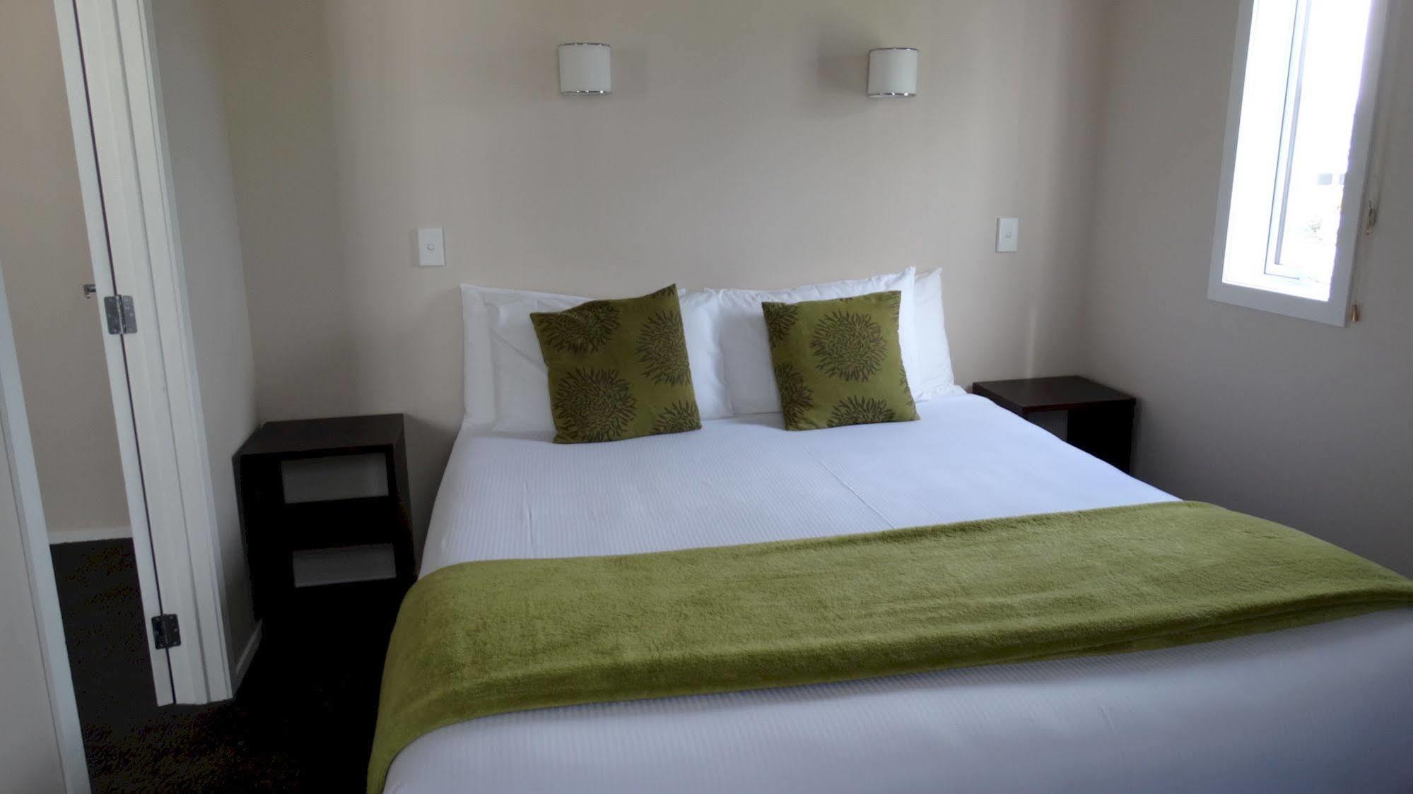 Southpacific Motel Whangamata Kültér fotó